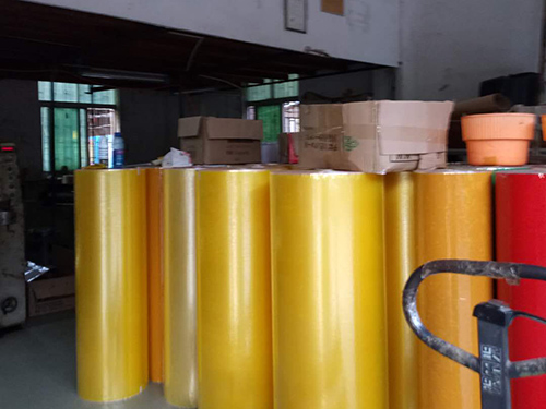 包裝膠帶(dai)生産車間(jian)